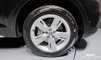 Audi Q5 2020 2.0 Автомат в Москве № 496654, миниатюра 5