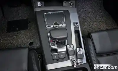 Audi Q5 2020 2.0 Автомат в Москве № 496654, миниатюра 9