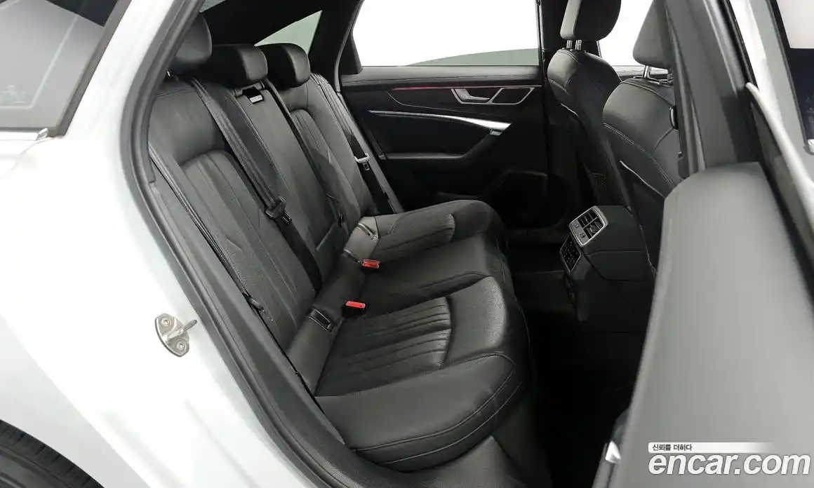 Audi A6 2023 2.0 Автомат в Москве № 496761, фото 12