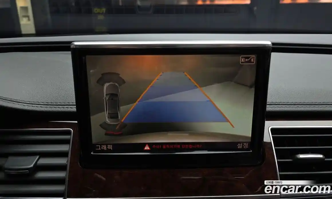 Audi A8 2012 4.2 Автомат в Москве № 496943, фото 15