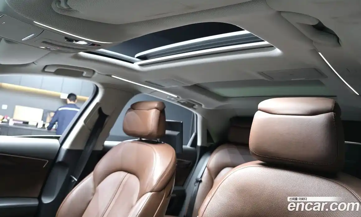 Audi A8 2012 4.2 Автомат в Москве № 496943, фото 19