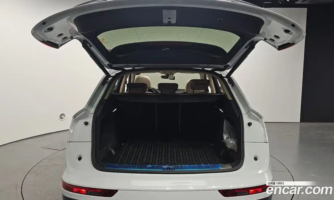 Audi Q5 2021 2.0 Автомат в Москве № 497048, фото 20