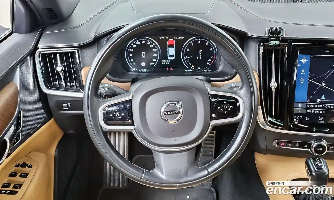 Volvo S90 2017 2.0 Автомат в Москве № 497713, фото 13