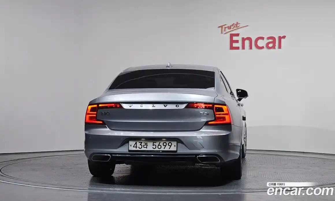 Volvo S90 2017 2.0 Автомат в Москве № 497713, фото 4