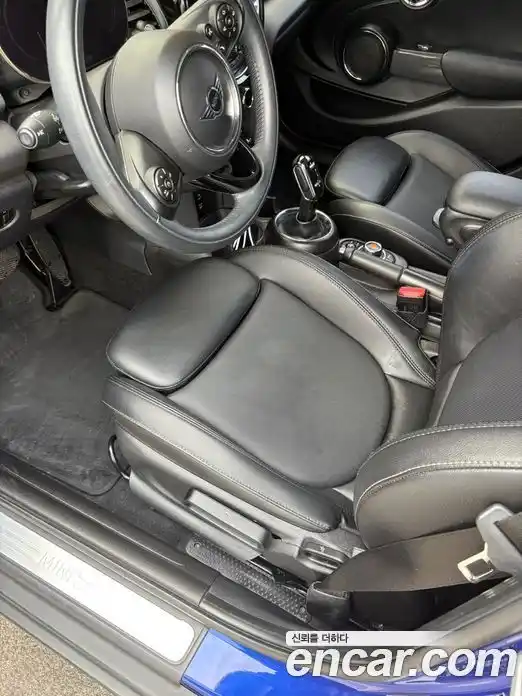 Mini Cooper 2021 1.5 Автомат в Москве № 499410, фото 15