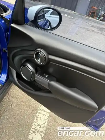 Mini Cooper 2021 1.5 Автомат в Москве № 499410, миниатюра 5