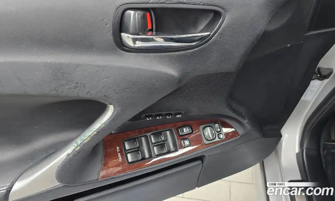 Lexus IS 2006 2.5 Автомат в Москве № 499668, фото 16