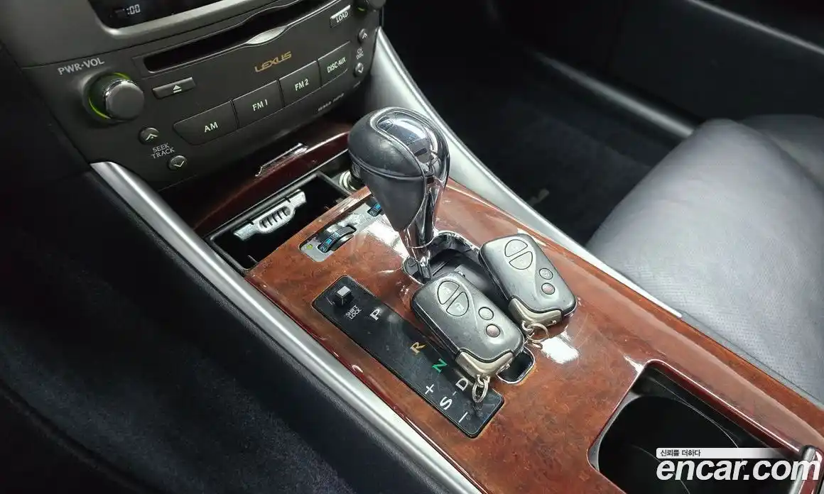 Lexus IS 2006 2.5 Автомат в Москве № 499668, фото 9