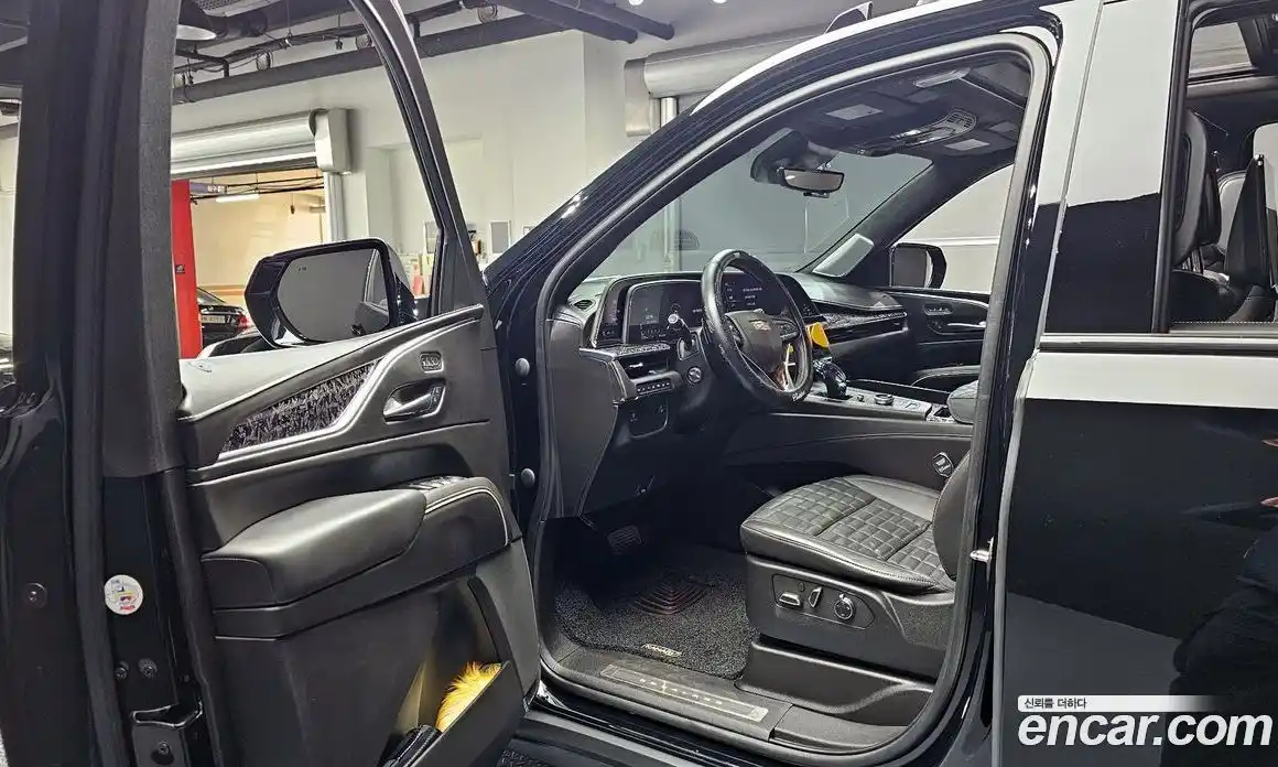 Cadillac Escalade 2022 6.2 Автомат в Москве № 500682, фото 10