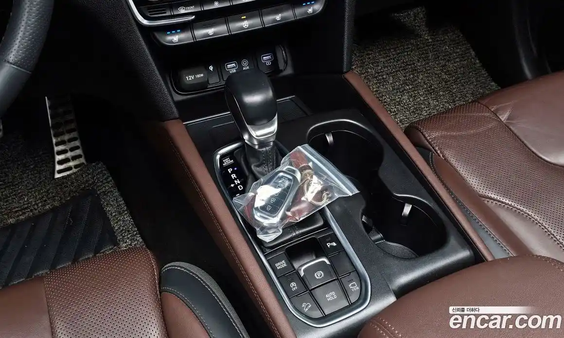 Hyundai Santa Fe 2020 2.0 Автомат в Москве № 518038, фото 8