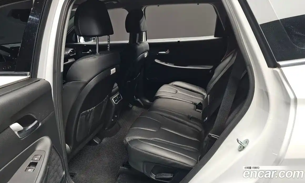 Hyundai Santa Fe 2021 2.5 Автомат в Москве № 518307, фото 11