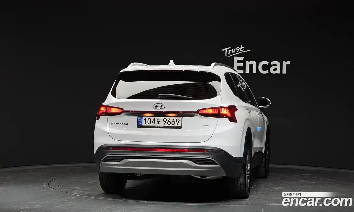 Hyundai Santa Fe 2021 2.5 Автомат в Москве № 518307, фото 3