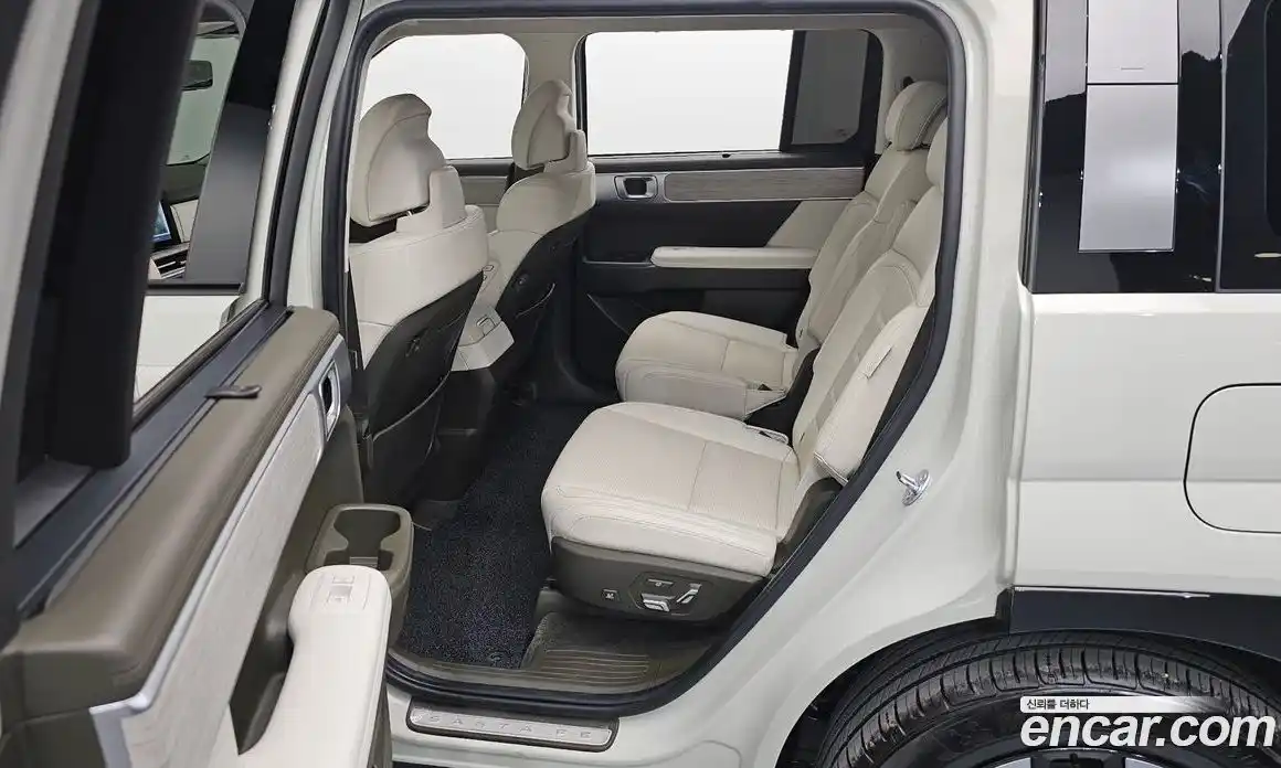 Hyundai Santa Fe 2024 1.6 Автомат в Москве № 518561, фото 11