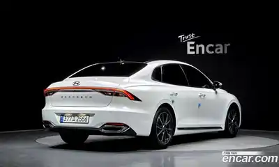 Hyundai Grandeur 2021 2.5 Автомат в Москве № 518648, миниатюра 2