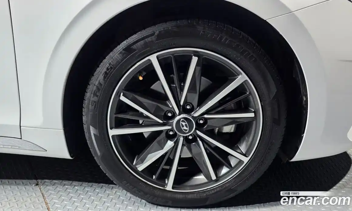 Hyundai Grandeur 2021 2.5 Автомат в Москве № 518648, фото 5