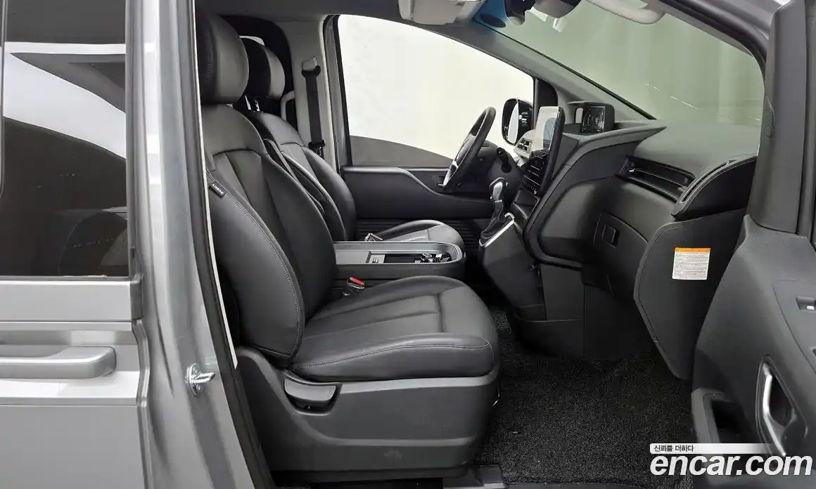 Hyundai Staria 2025 1.6 Автомат в Москве № 518773, фото 11