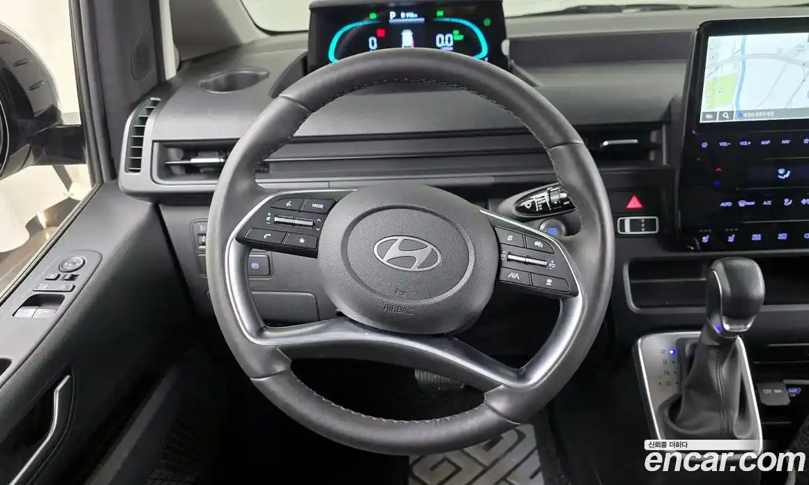 Hyundai Staria 2025 1.6 Автомат в Москве № 518773, фото 13