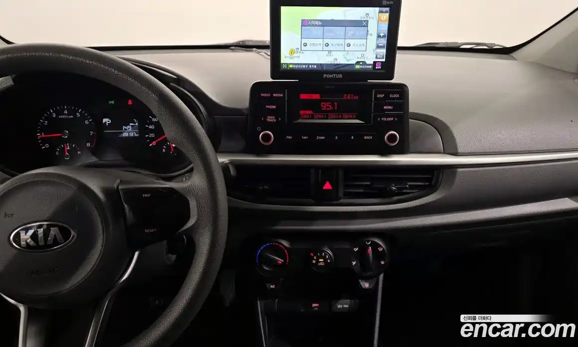 Kia Morning 2021 1.0 Автомат в Москве № 520237, фото 20