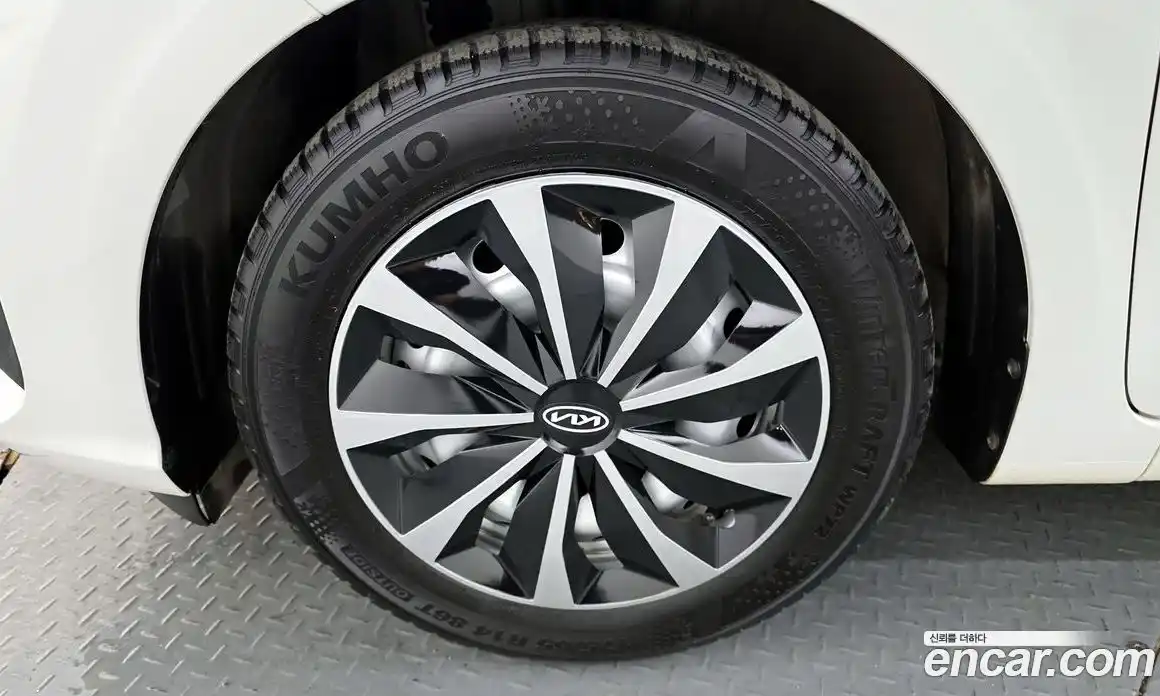 Kia Morning 2021 1.0 Автомат в Москве № 520237, фото 5