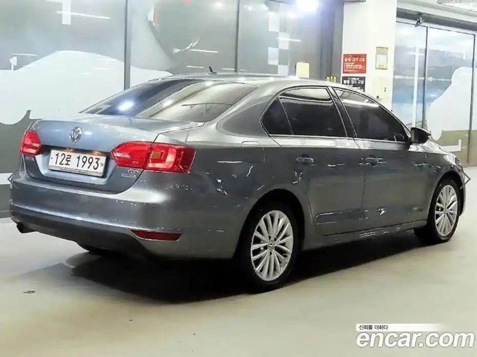 Volkswagen Jetta 2013 1.6 Автомат в Москве № 521857, фото 4