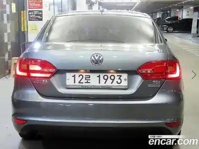 Volkswagen Jetta 2013 1.6 Автомат в Москве № 521857, миниатюра 5