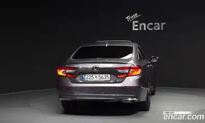 Honda Accord 2022 2.0 Автомат в Москве № 521899, миниатюра 4