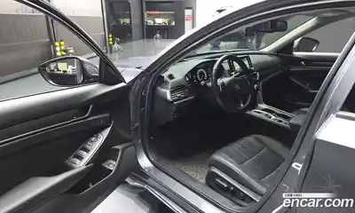 Honda Accord 2022 2.0 Автомат в Москве № 521899, миниатюра 10