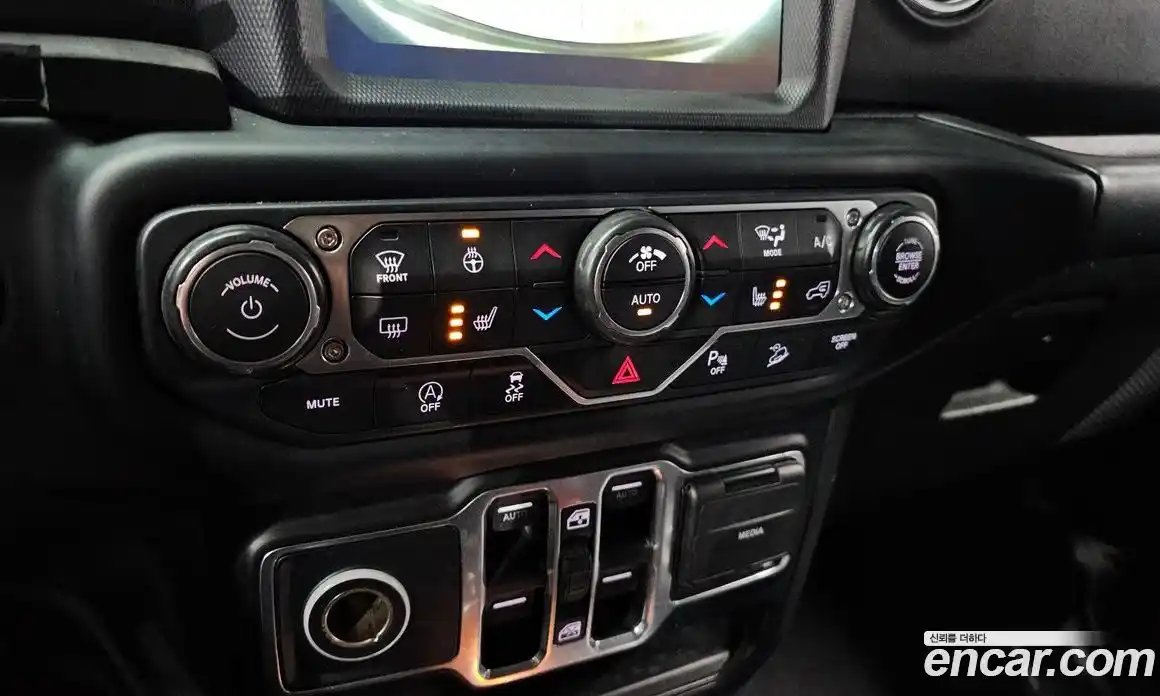 Jeep Wrangler 2019 2.0 Автомат в Москве № 522145, фото 17