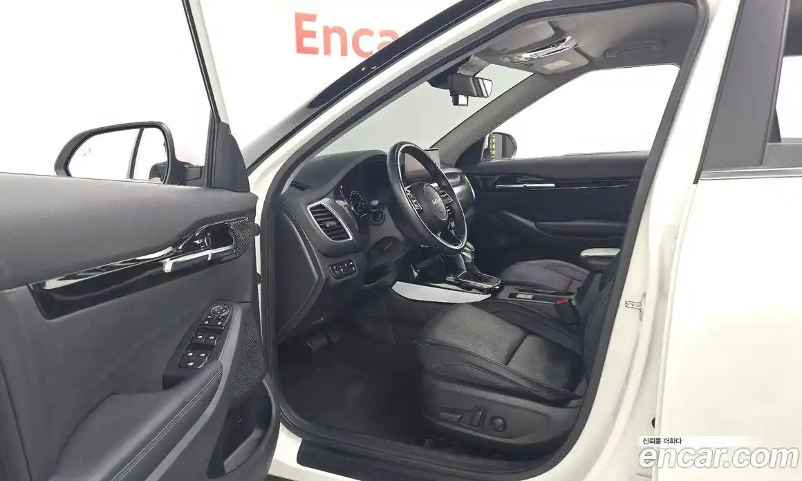 Kia Seltos 2022 1.6 Автомат в Москве № 522685, фото 10