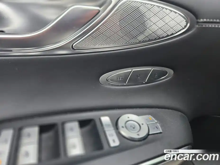 Genesis GV70 2021 2.5 Автомат в Москве № 524217, фото 14