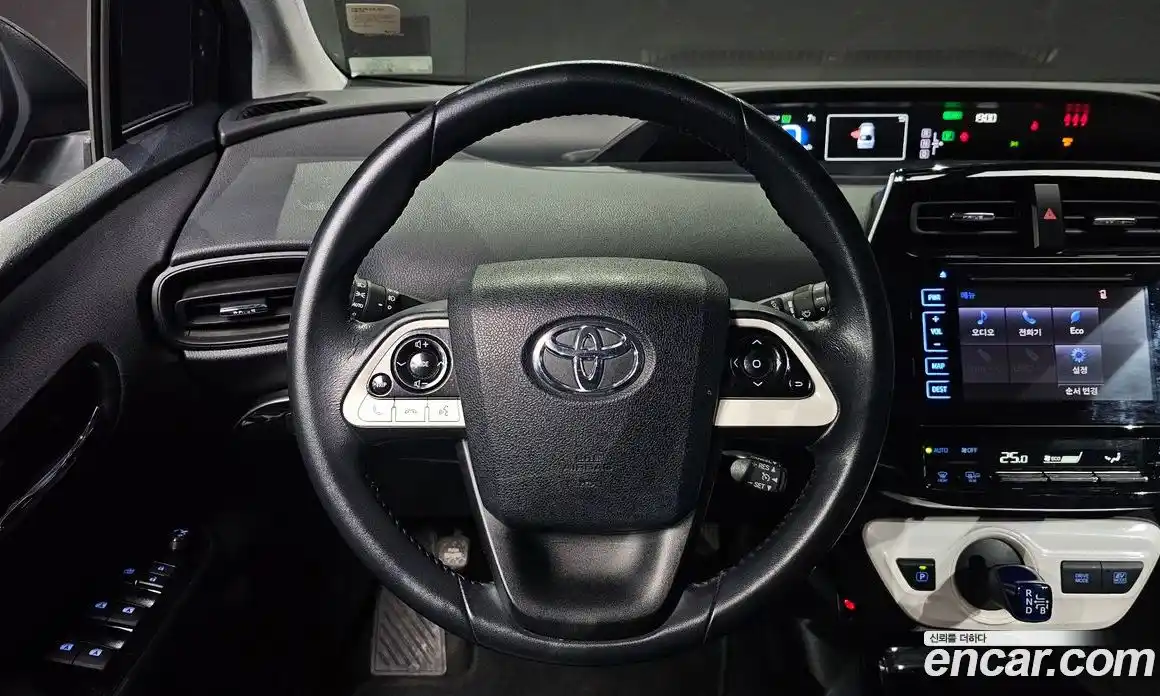 Toyota Prius 2017 1.8 Автомат в Москве № 524623, фото 13