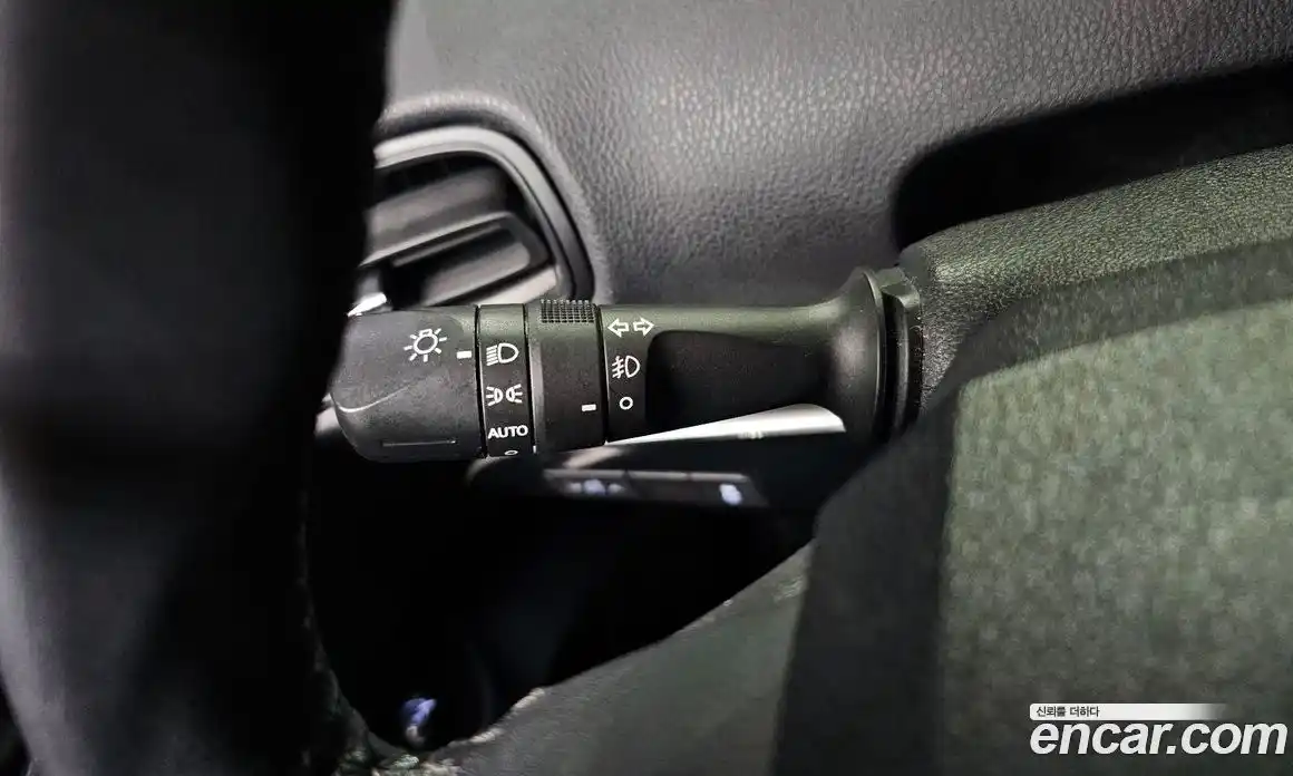 Toyota Prius 2017 1.8 Автомат в Москве № 524623, фото 19