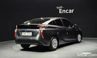 Toyota Prius 2017 1.8 Автомат в Москве № 524623, миниатюра 2