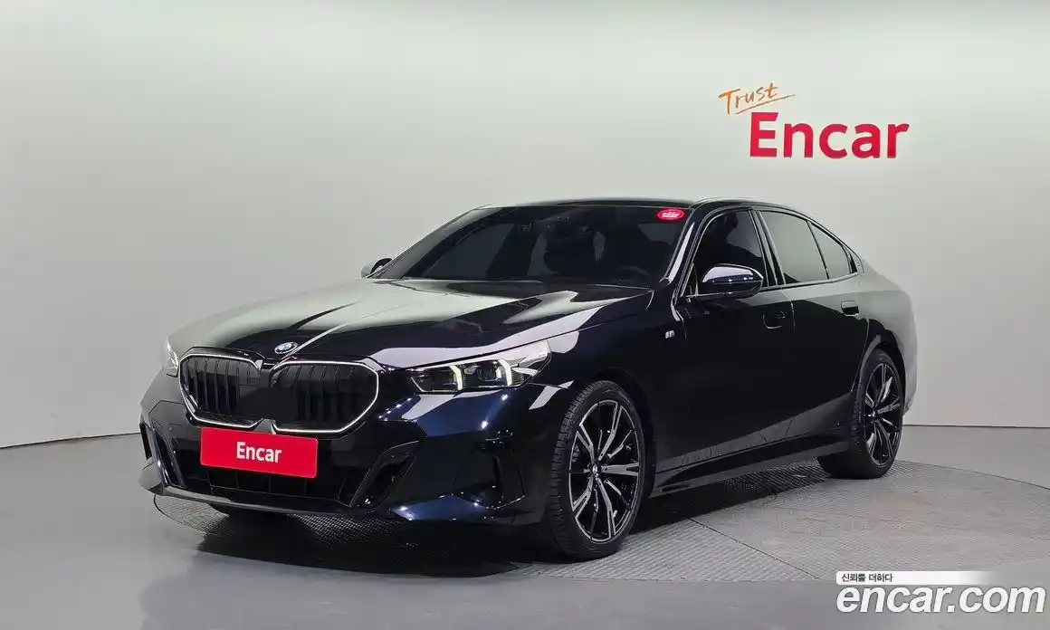 BMW 5-Series 2025 2.0 Автомат в Москве № 525542, фото 1