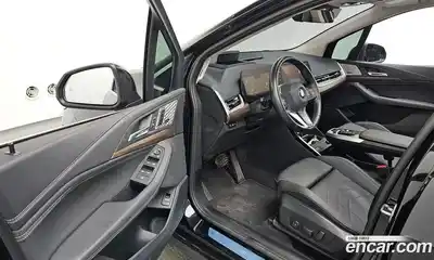 BMW 2-Series 2023 2.0 Автомат в Москве № 525819, миниатюра 9