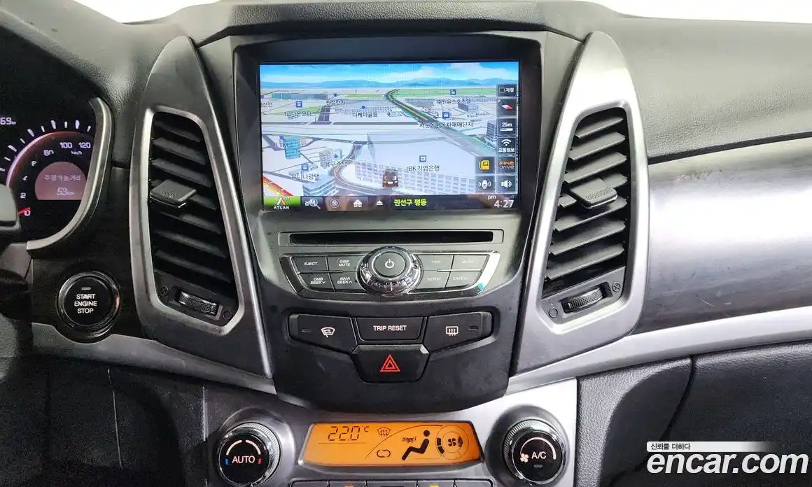 SsangYong Korando 2014 2.0 Автомат в Москве № 526136, фото 15