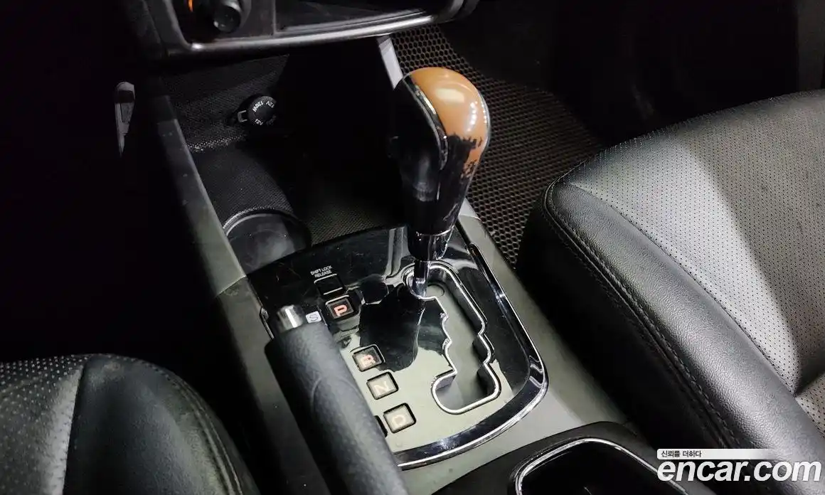 SsangYong Korando 2014 2.0 Автомат в Москве № 526136, фото 9