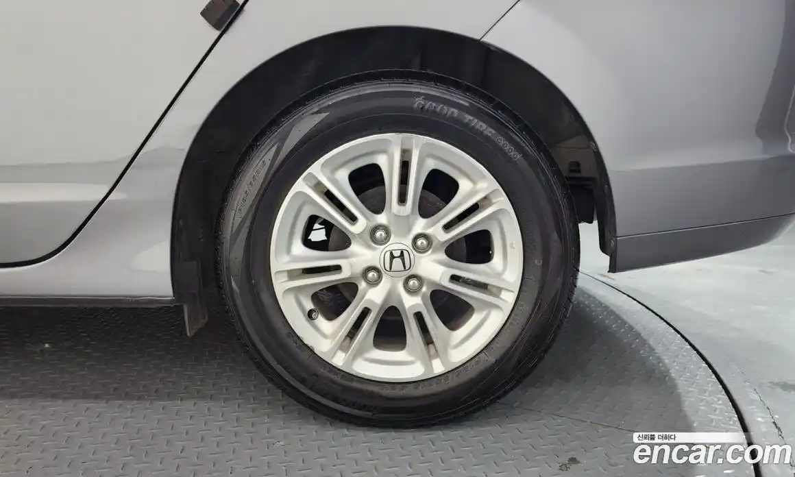 Honda Insight 2011 1.3 Автомат в Москве № 526473, фото 5