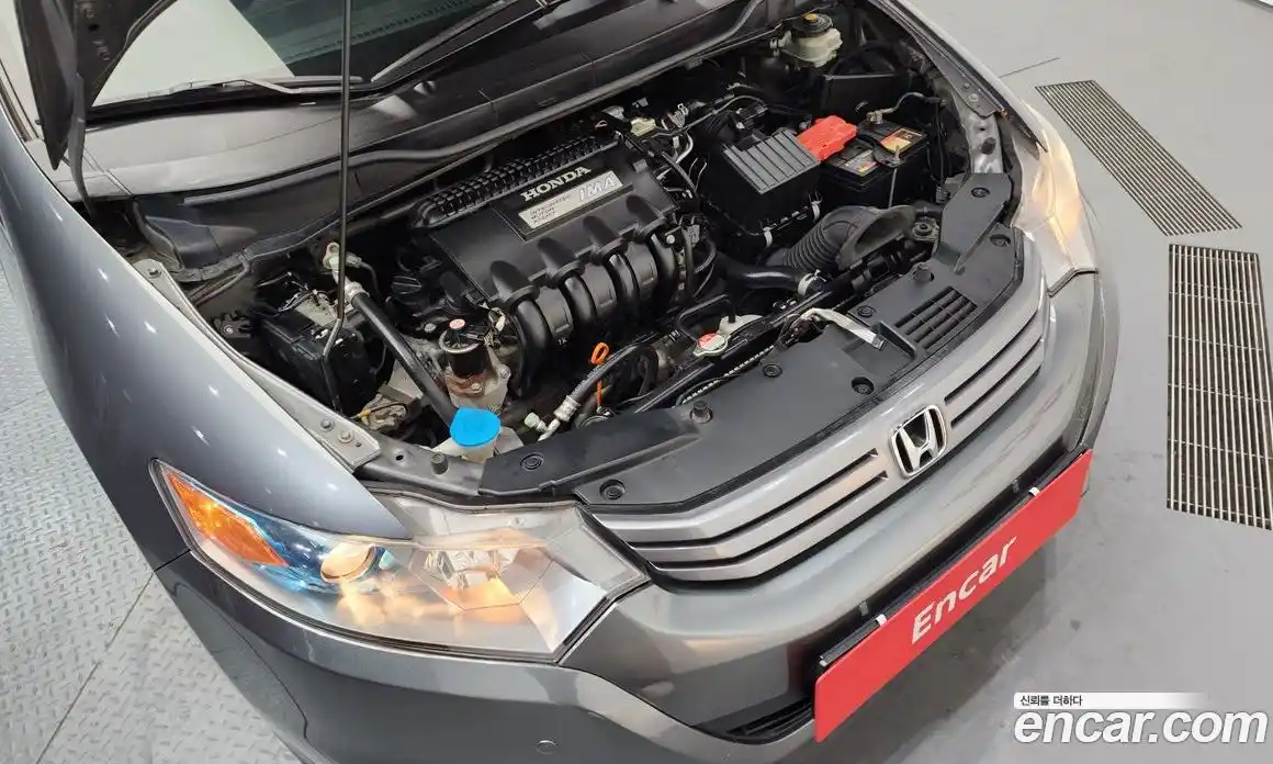 Honda Insight 2011 1.3 Автомат в Москве № 526473, фото 6