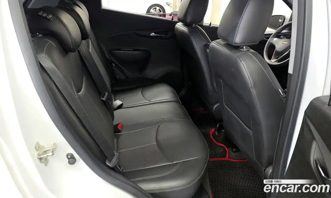 Chevrolet Spark 2016 1.0 Автомат в Москве № 527870, фото 11