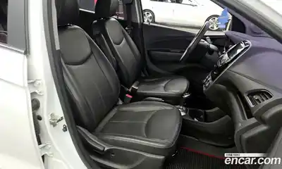 Chevrolet Spark 2016 1.0 Автомат в Москве № 527870, миниатюра 10