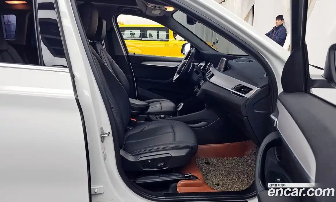 BMW X1 2020 2.0 Автомат в Москве № 528733, фото 11