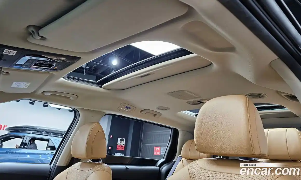 Kia Canival 2023 2.2 Автомат в Москве № 52905, фото 4