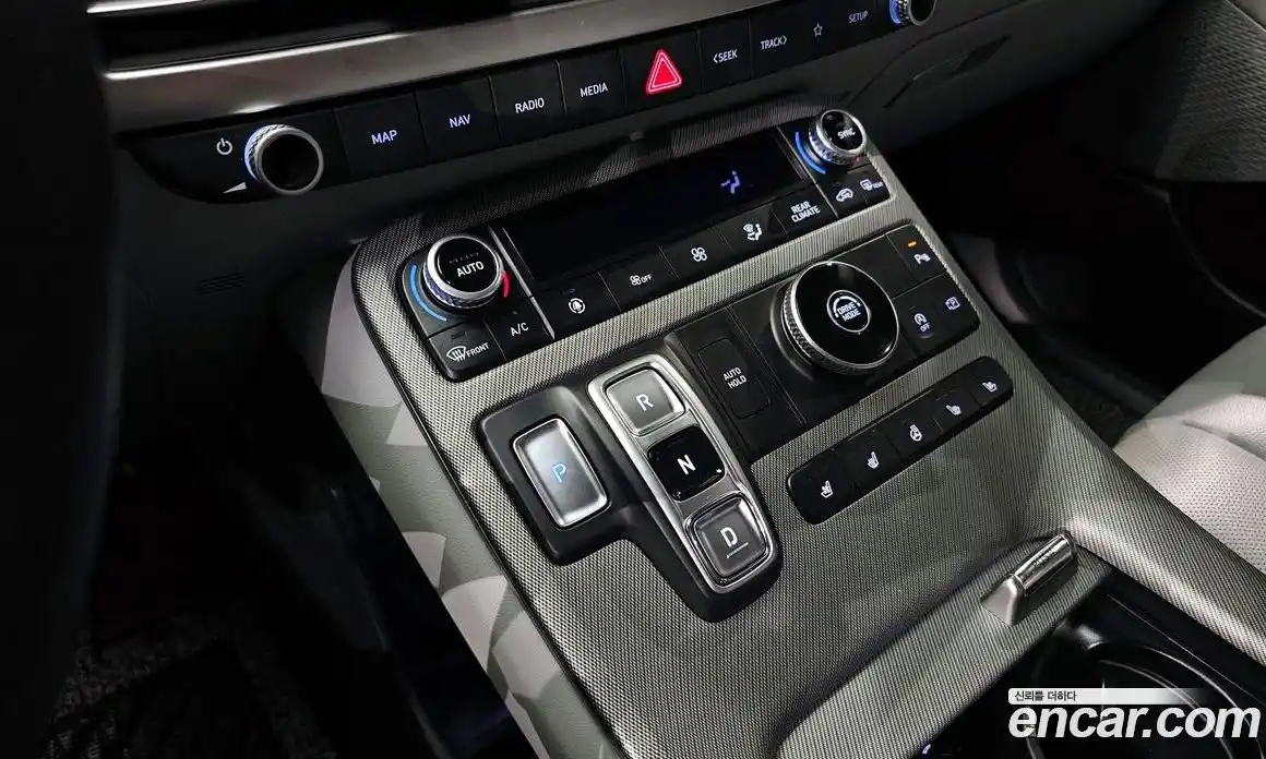 Hyundai Palisade 2024 2.2 Автомат в Москве № 530427, фото 9