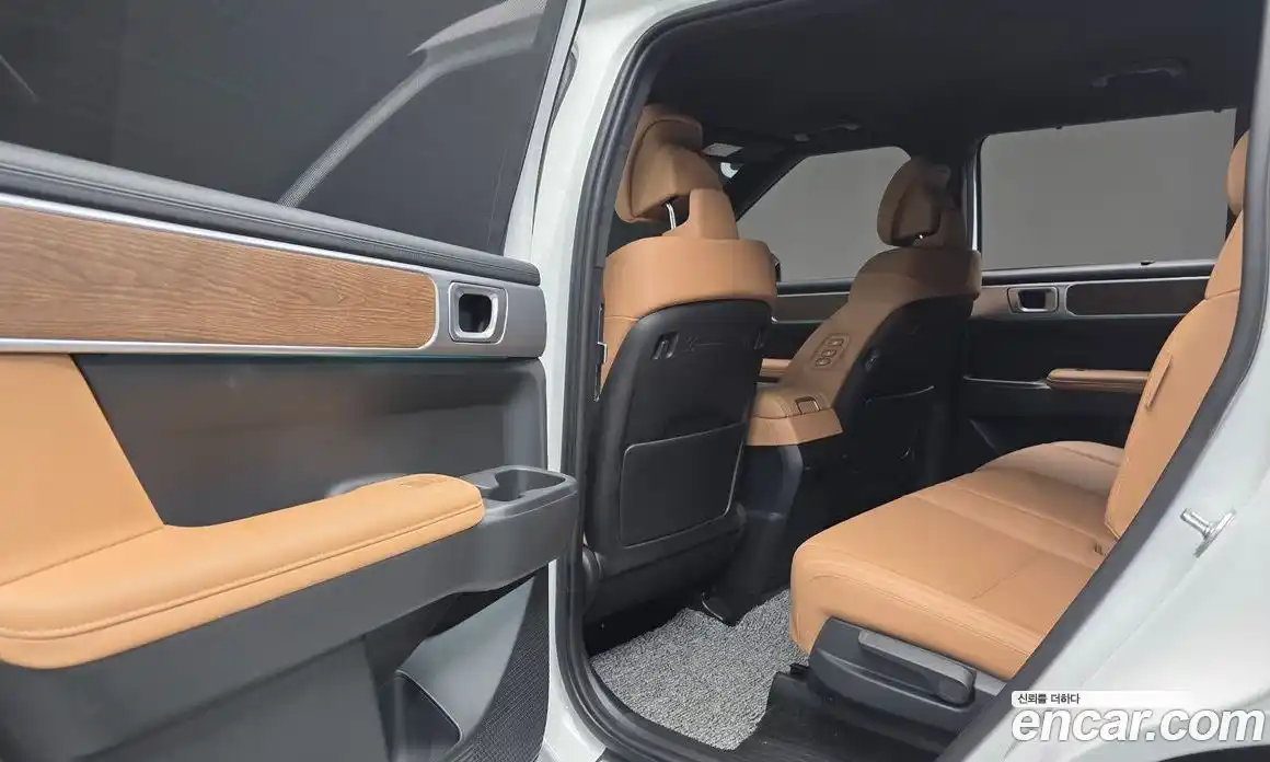 Hyundai Santa Fe 2024 2.5 Автомат в Москве № 530775, фото 17