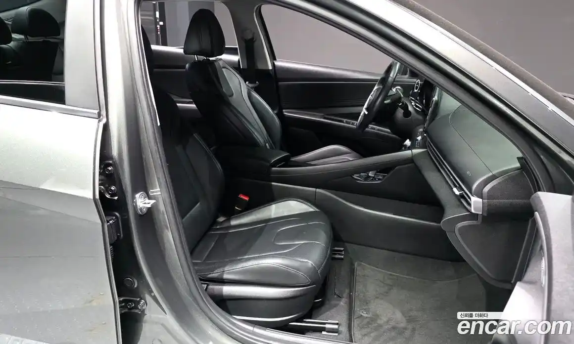 Hyundai Avante 2021 1.6 Автомат в Москве № 531157, фото 10