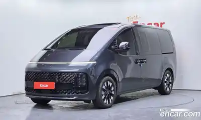 Hyundai Staria, 2025