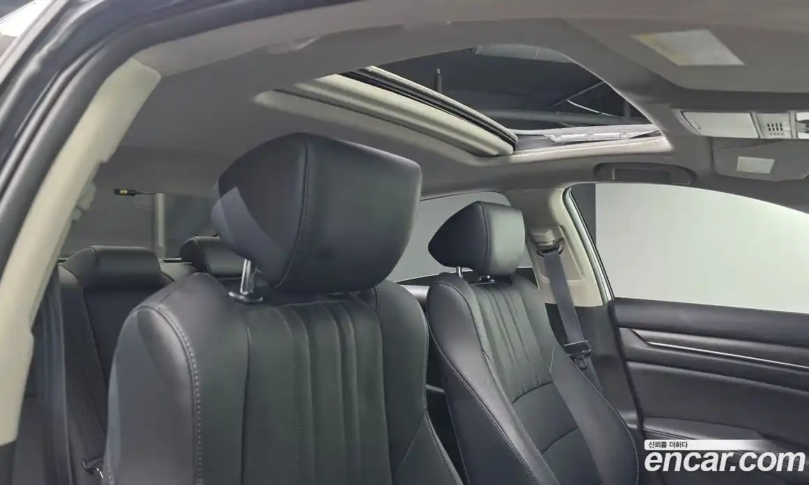 Honda Accord 2021 1.5 Автомат в Москве № 531571, фото 18