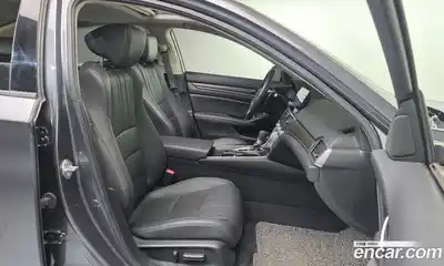 Honda Accord 2021 1.5 Автомат в Москве № 531571, миниатюра 10