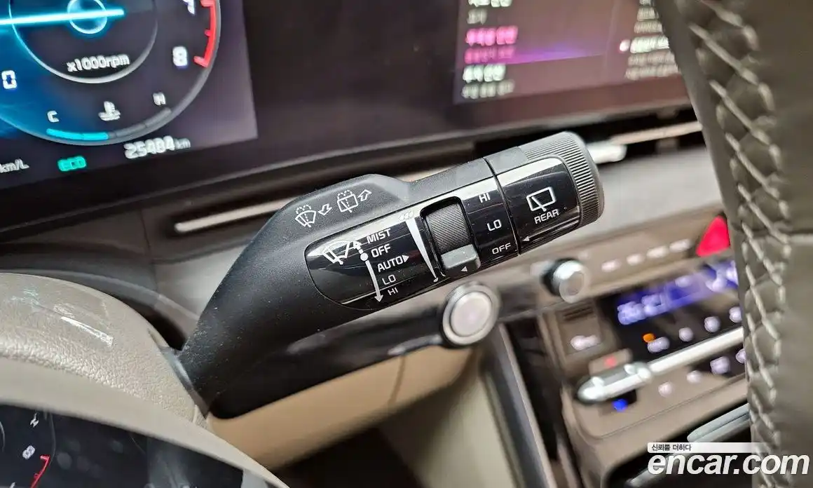 Kia Canival 2023 3.5 Автомат в Москве № 532874, фото 16